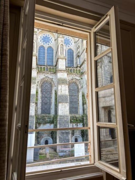 Studio Parvis Cloitre Notre Dame Chartres Exterior photo